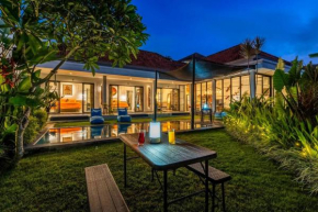Beautiful 3BD Villa, surrounded by ricefield